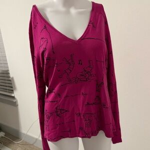 Chico's Fuchsia Graphic Long Sleeve V-Neck Top